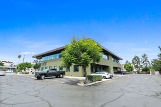 3918 Long Beach Blvd, Long Beach, CA for lease Building Photo- Image 1 of 23