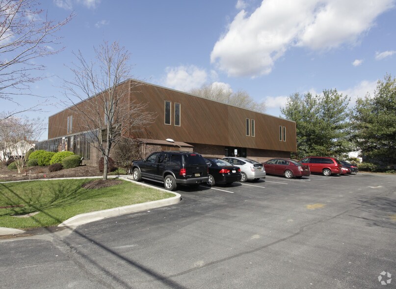 885 S Governors Ave, Dover, DE for lease - Building Photo - Image 1 of 2