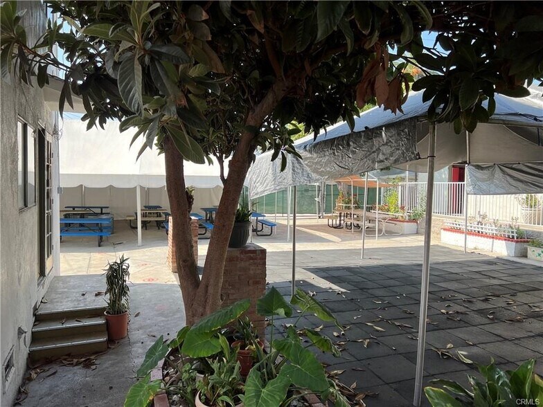 6417 1/2 Benson, Huntington Park, CA for sale - Building Photo - Image 2 of 2