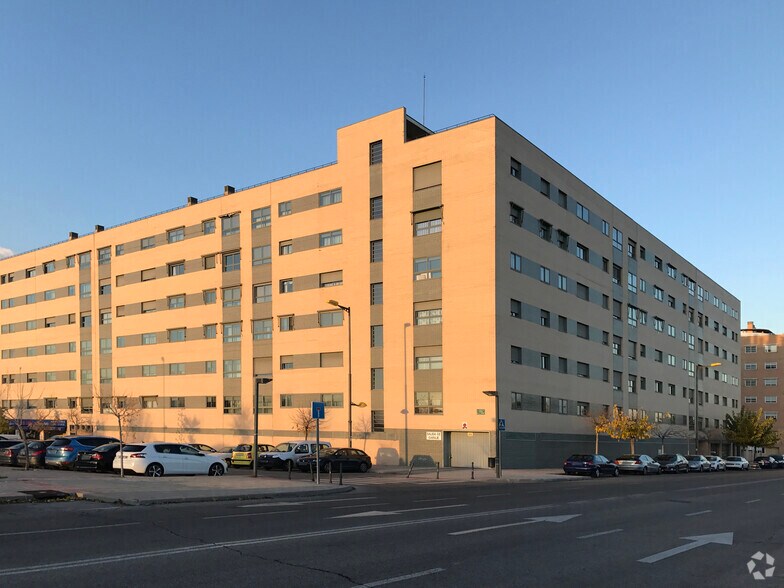 Plaza Mar Egeo, 6, Coslada, Madrid for sale - Building Photo - Image 1 of 1