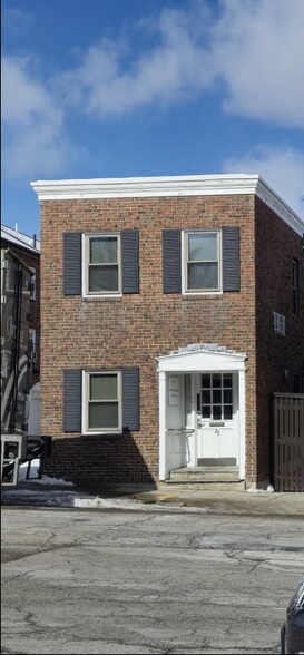 23 Commonwealth Ave, Chestnut Hill, MA for lease - Building Photo - Image 1 of 1