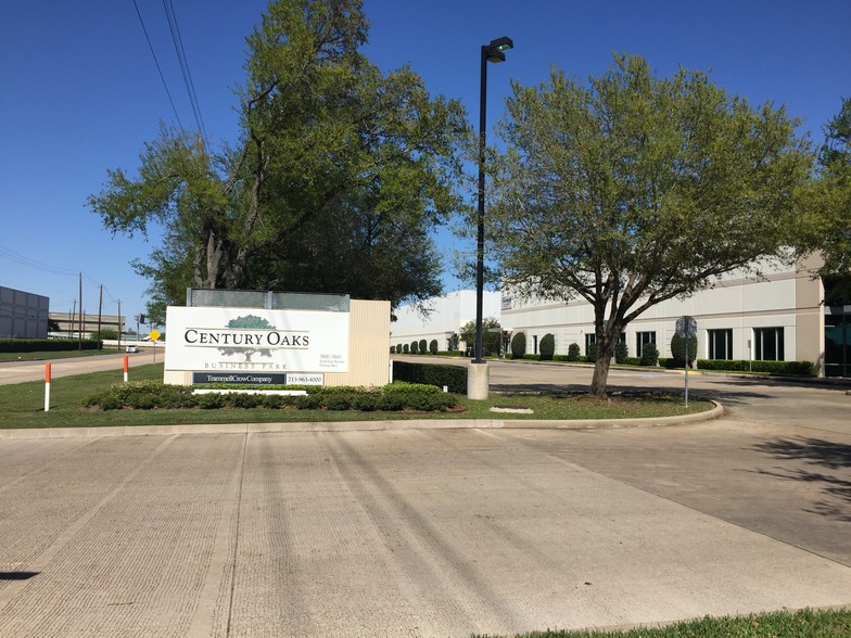 10601 S Sam Houston Pky W, Houston, TX for lease - Other - Image 1 of 8