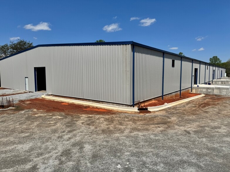 130 Farrs Rd, Easley, SC for lease - Building Photo - Image 1 of 13