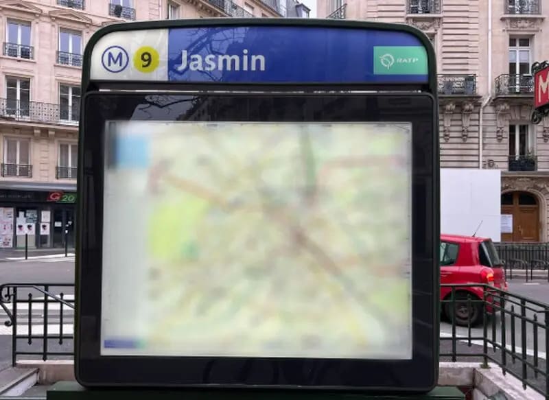 Office in Paris for sale - Building Photo - Image 2 of 4