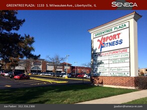 1125-1199 S Milwaukee Ave, Libertyville, IL for lease Building Photo- Image 2 of 10