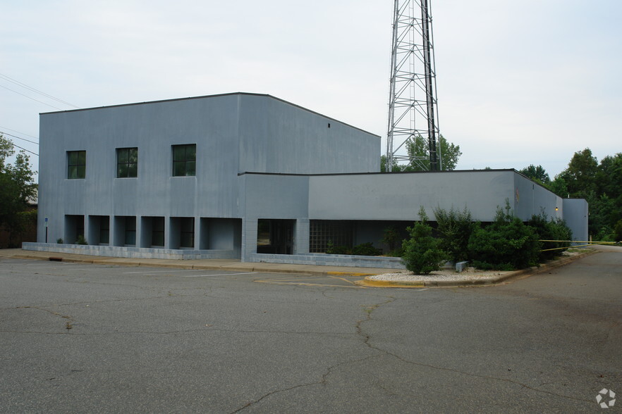 4700 Sweden Rd, Charlotte, NC for lease - Primary Photo - Image 1 of 4