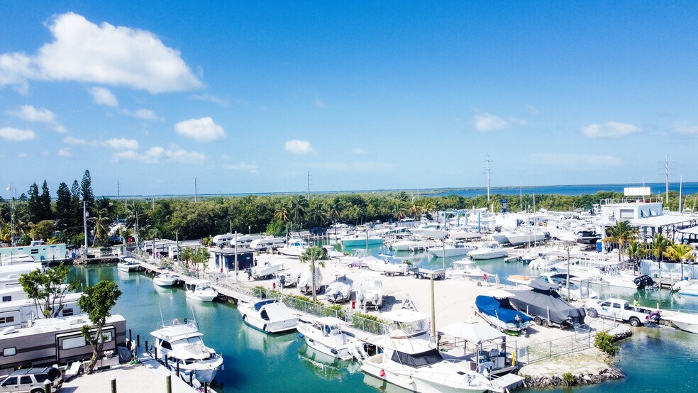 199 Morris Ave, Key Largo, FL 33037 Ocean Blue Marina
