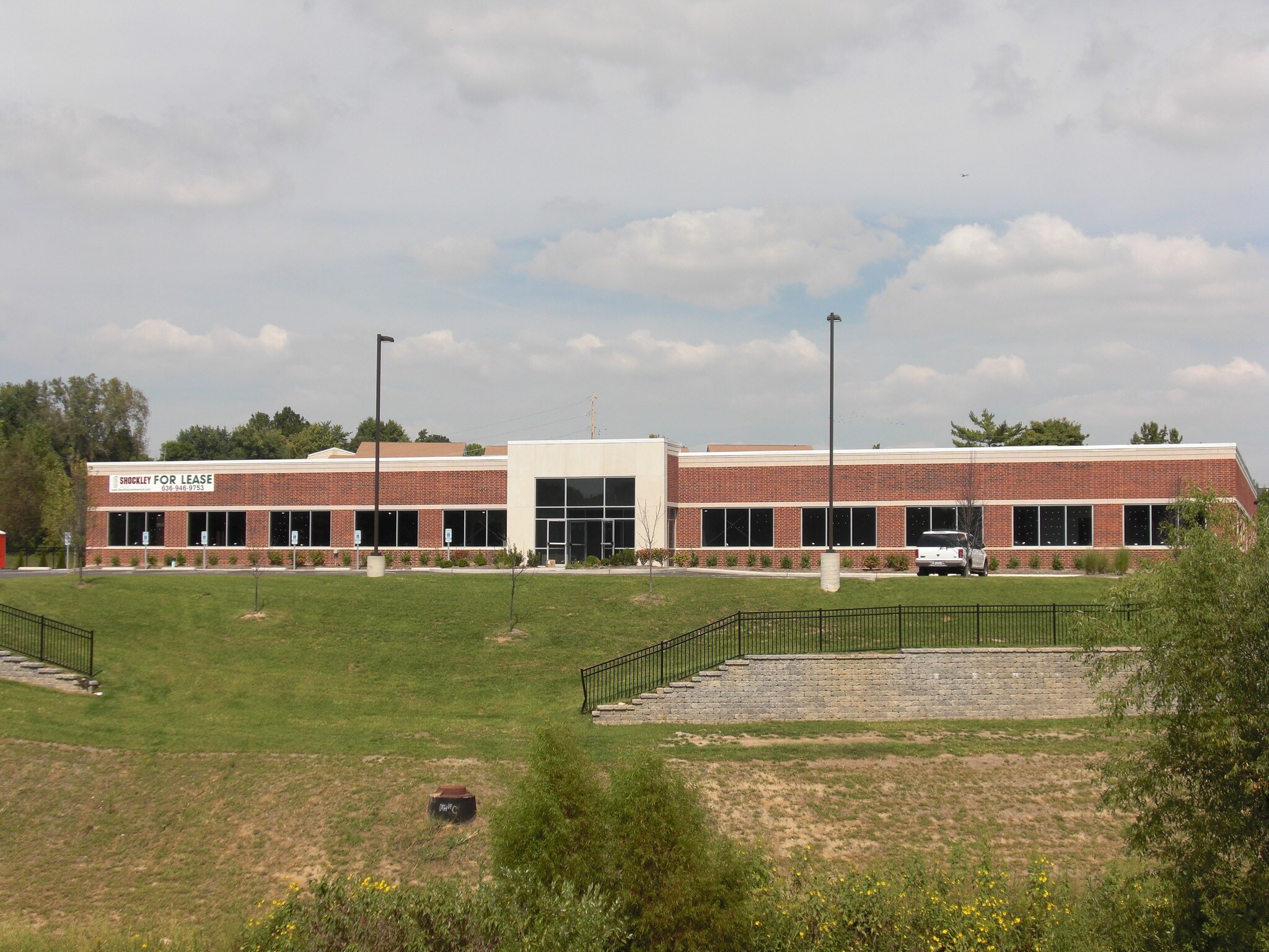 3000 Little Hills Expy, Saint Charles, MO 63301