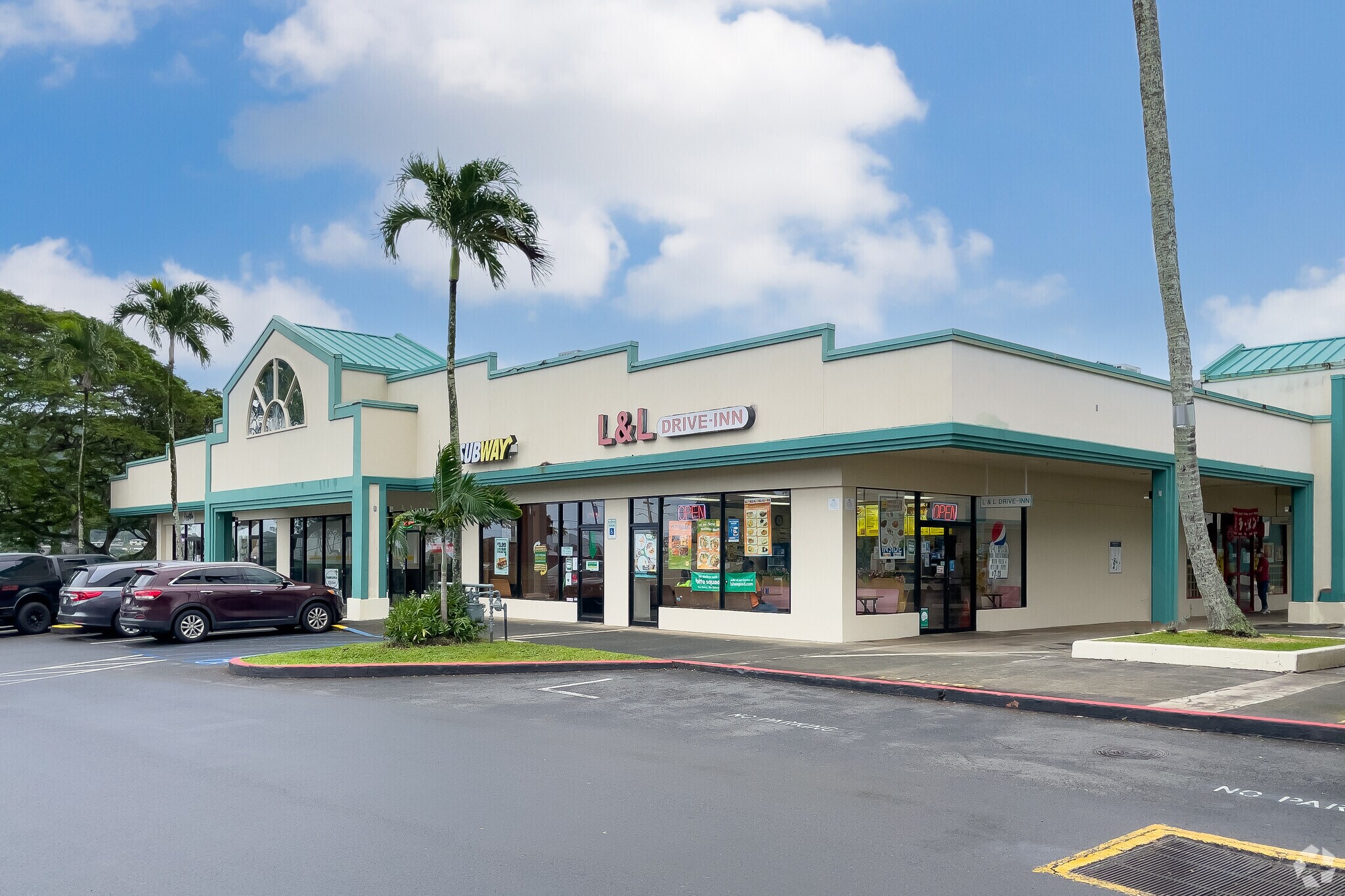 45480 Kaneohe Bay Dr, Kaneohe, HI 96744 Windward City Shopping
