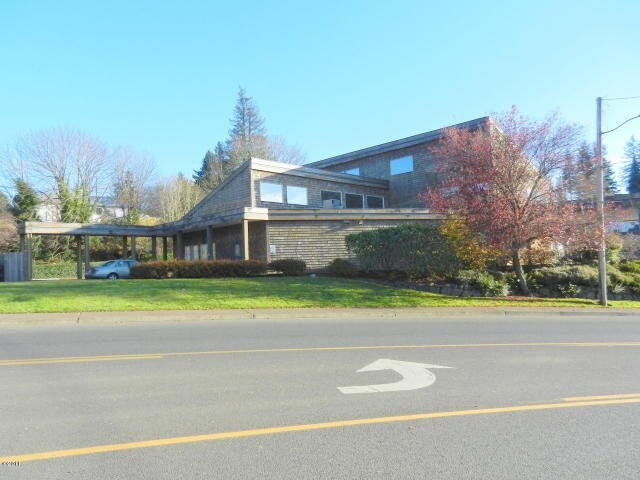222 NE Highway 20, Toledo, OR for sale Primary Photo- Image 1 of 1