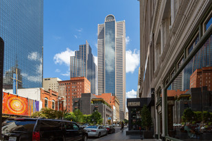 Comerica Bank Tower - Loft