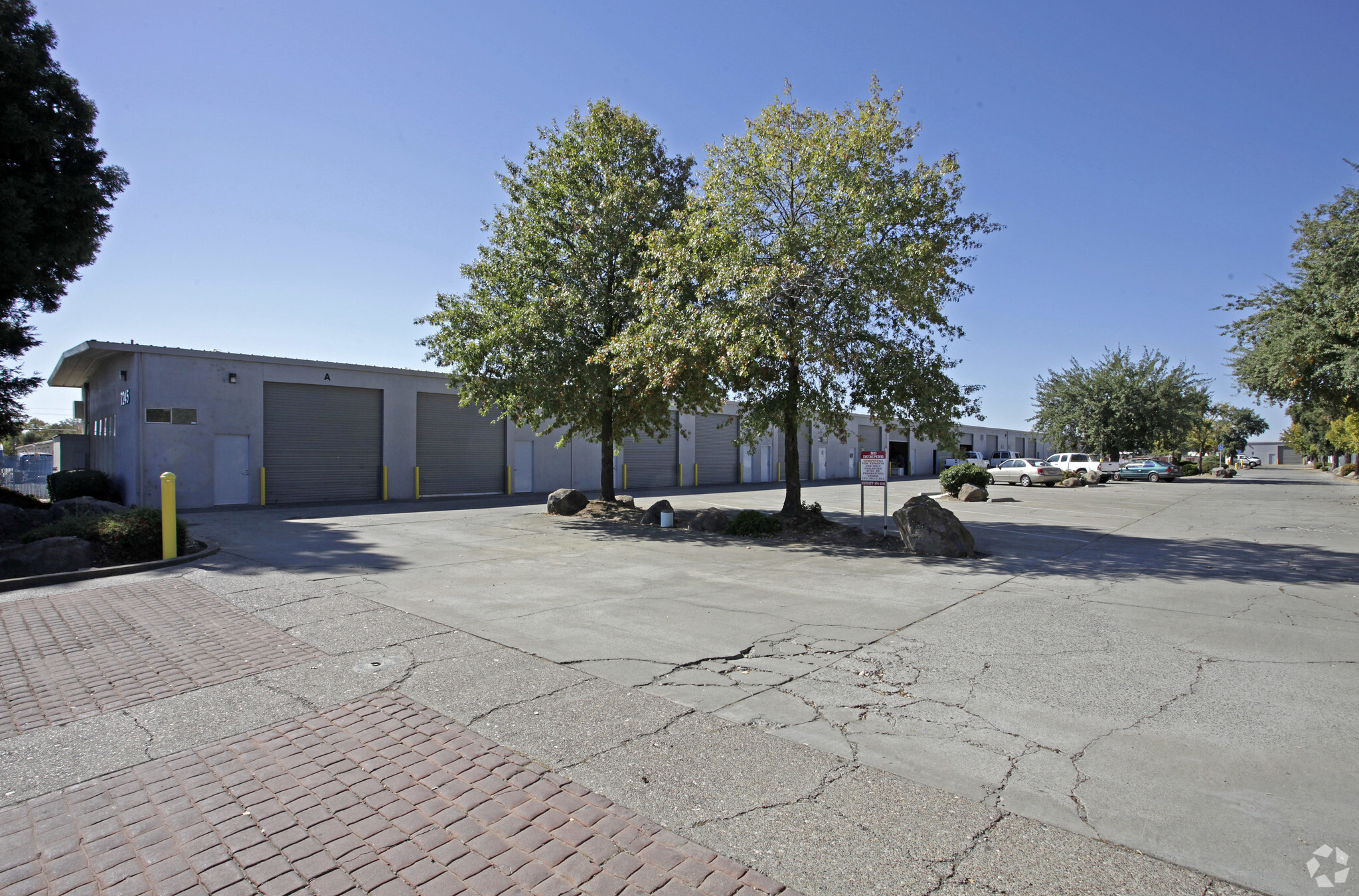 7245 32nd St, North Highlands, CA for lease Primary Photo- Image 1 of 6