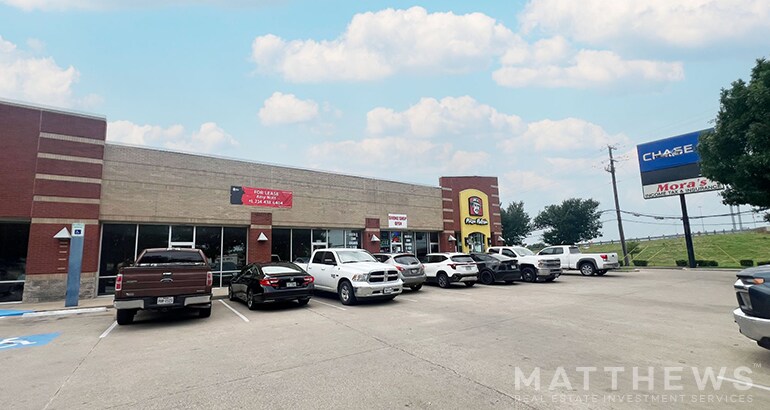 8930 E R L Thornton Fwy, Dallas, TX for sale Building Photo- Image 1 of 1