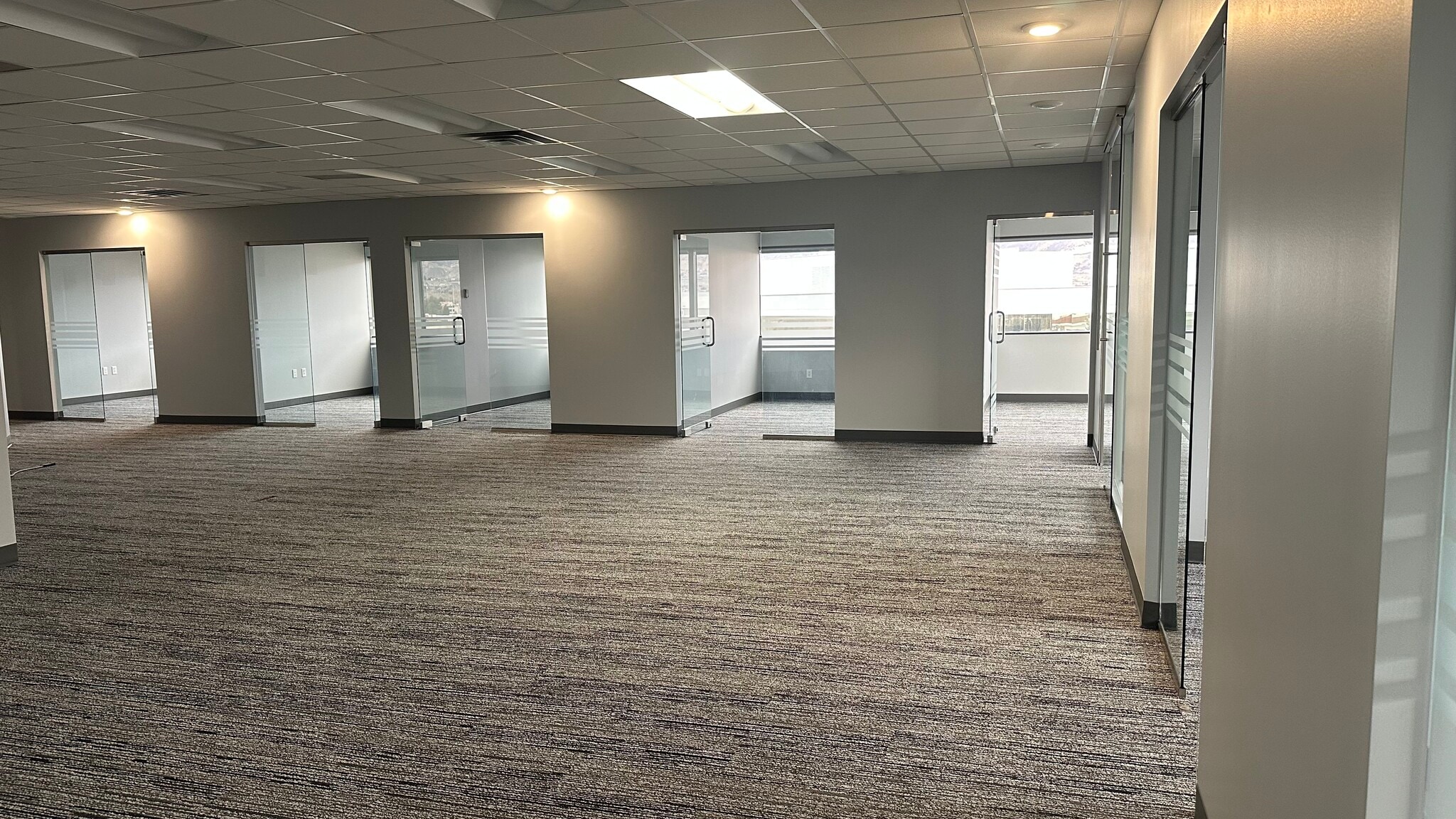 6925 S Union Park Ctr, Cottonwood Heights, UT for lease Building Photo- Image 1 of 12