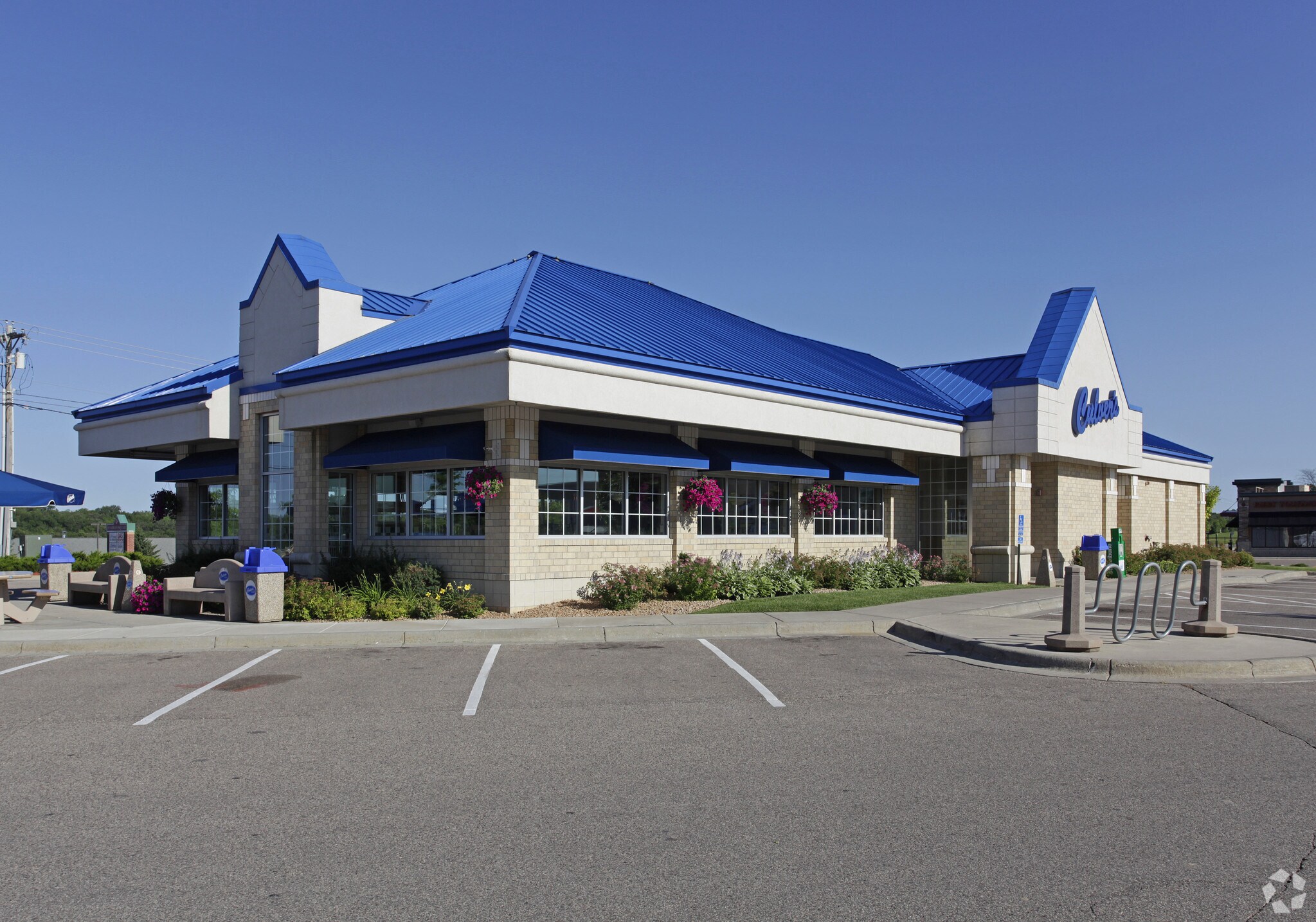 180 Pioneer Trl, Chaska, MN for sale Primary Photo- Image 1 of 4