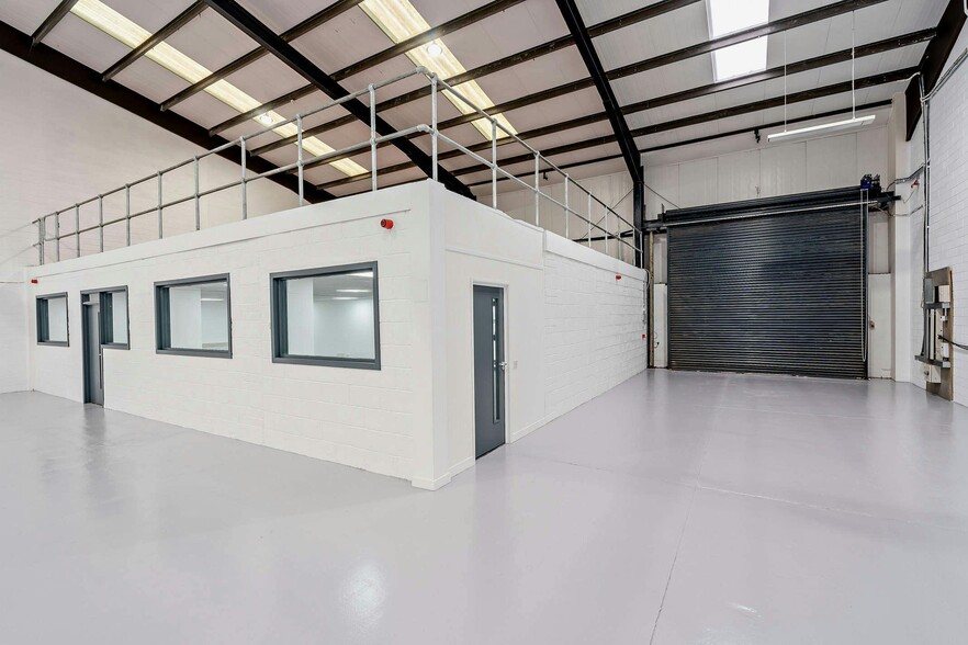 Queen Anne Dr, Newbridge for lease - Building Photo - Image 3 of 23