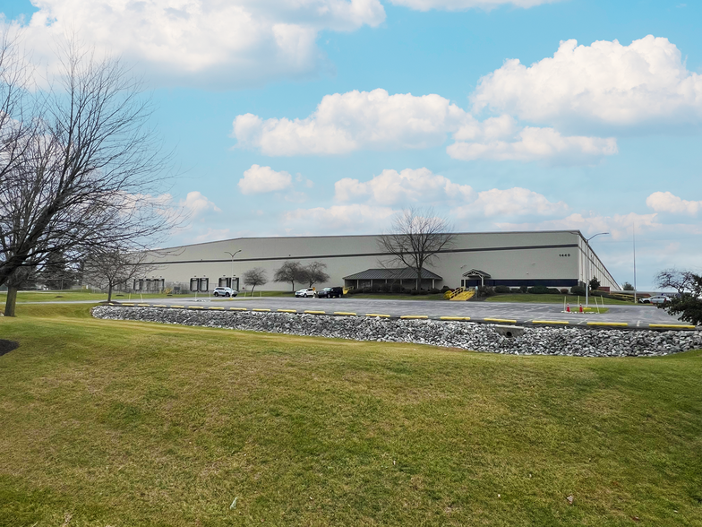 1440 Sheffler Dr, Chambersburg, PA for lease - Building Photo - Image 1 of 1