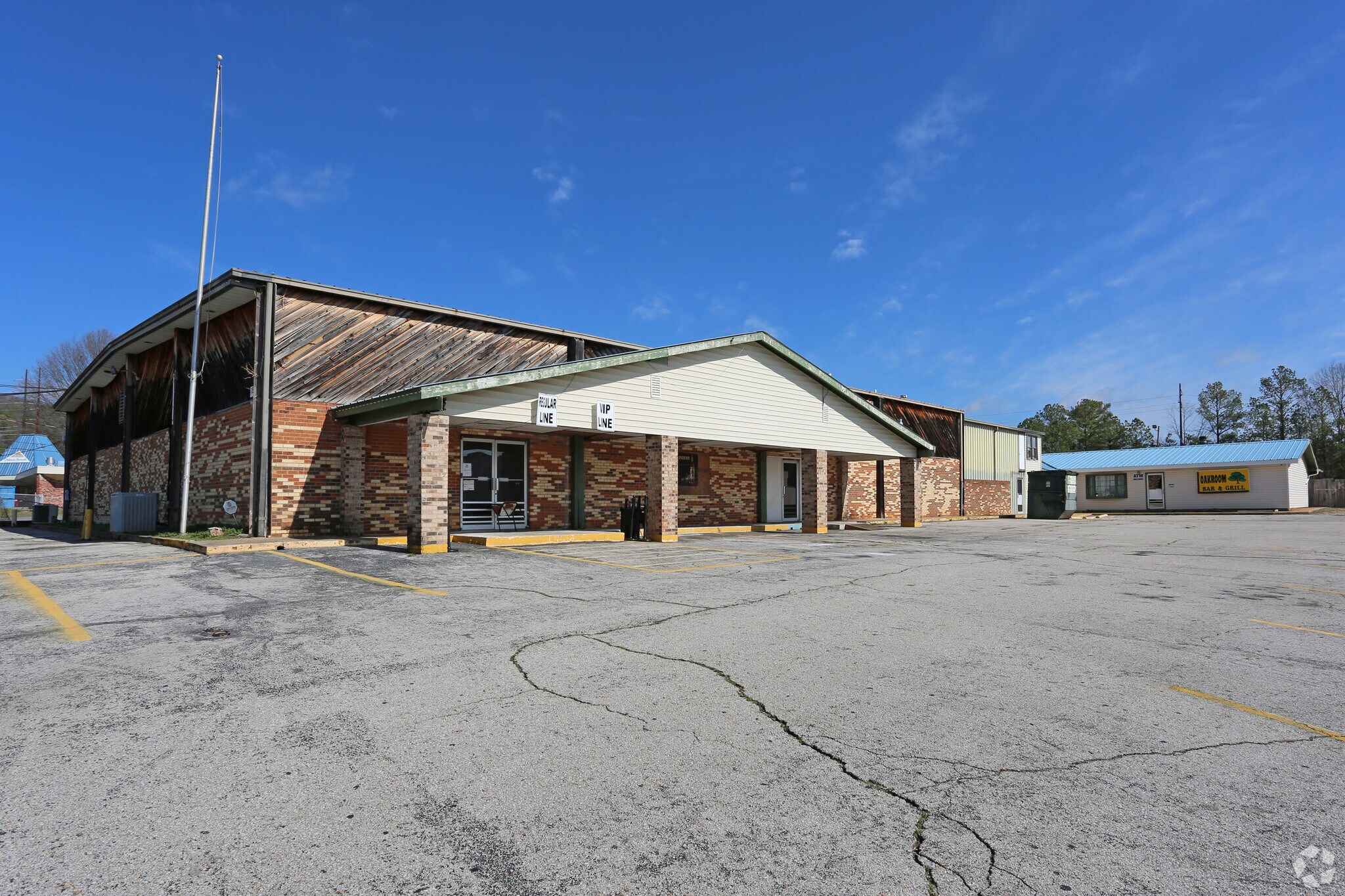 1503 Hillyer Robinson Pky, Anniston, AL for sale Primary Photo- Image 1 of 1