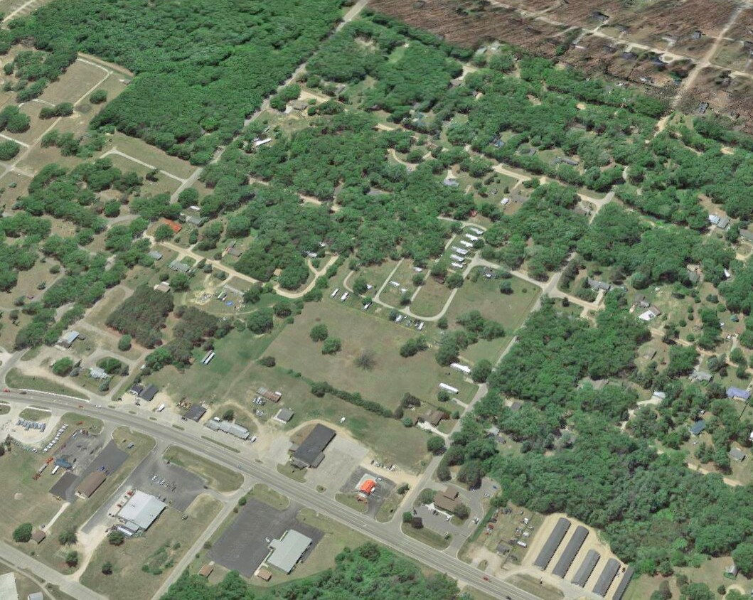 1820 Hampton Rd, Harrison, MI for sale Primary Photo- Image 1 of 1