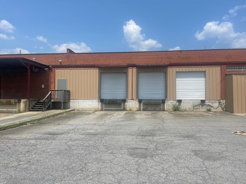 901 11th St NE, Roanoke, VA for lease - Building Photo - Image 2 of 6