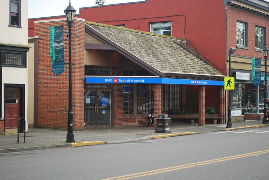 2219 Oak Bay Ave, Victoria, BC for sale - Building Photo - Image 1 of 1