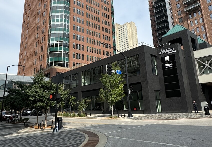 655 Walnut St, Des Moines, IA for lease - Building Photo - Image 1 of 1