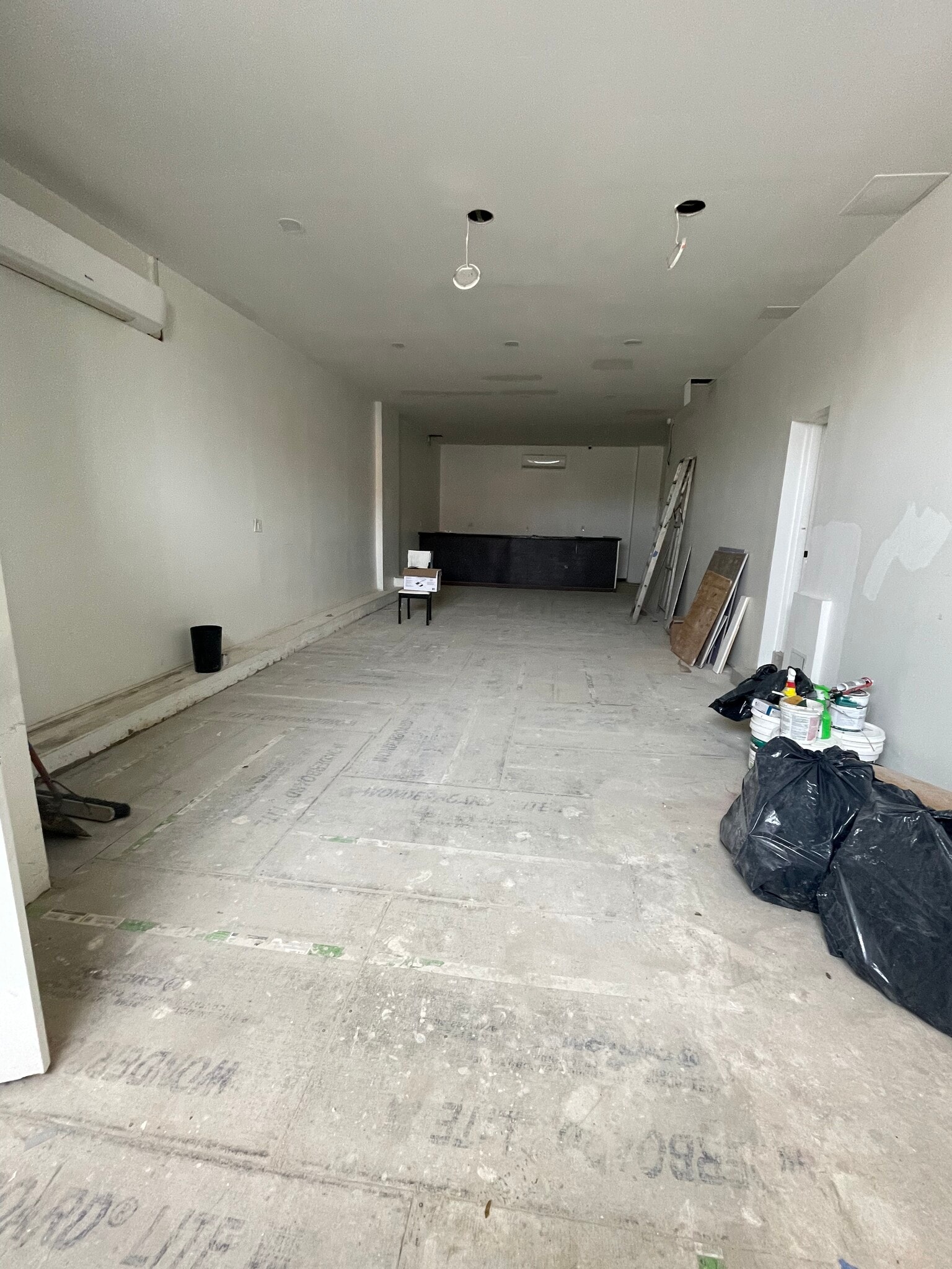 1318 Oakpoint Ave, Bronx, NY for lease Building Photo- Image 1 of 4