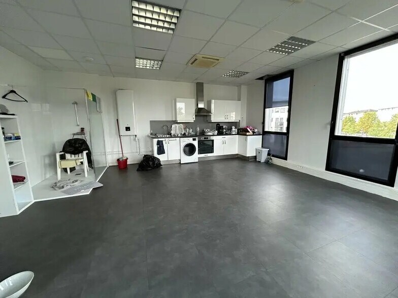 Office in Metz for lease - Interior Photo - Image 3 of 10