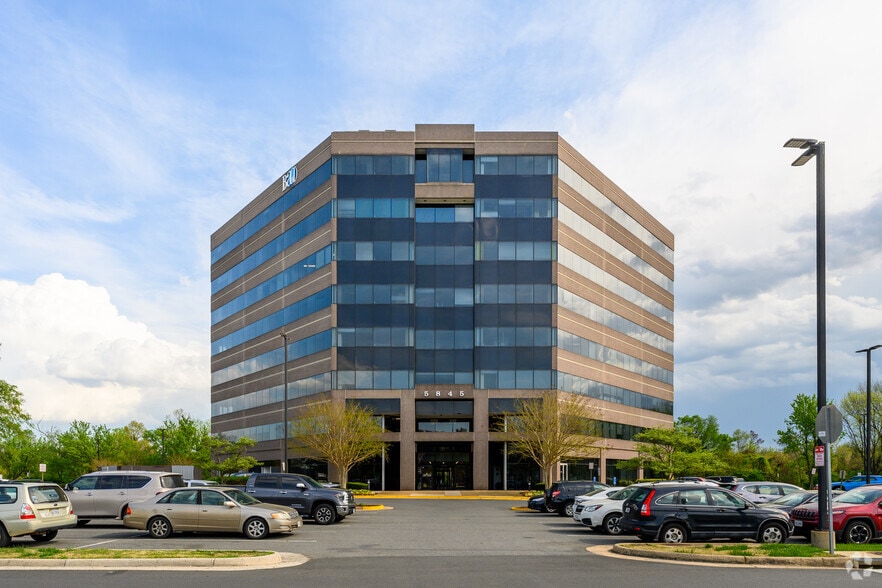 5845 Richmond Hwy, Alexandria, VA for sale - Primary Photo - Image 1 of 14