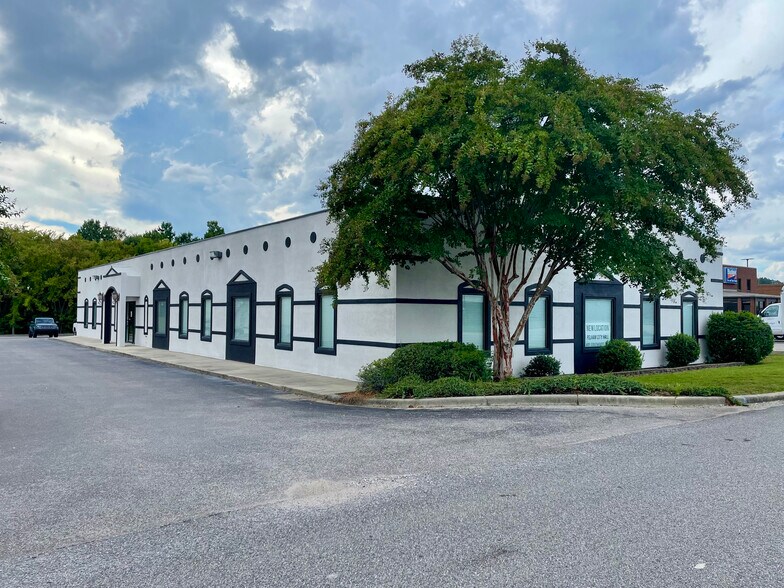 401 Southgate Dr, Pelham, AL for sale - Building Photo - Image 1 of 1