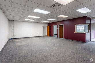 7700 N 68th Ave, Minneapolis, MN for lease Interior Photo- Image 1 of 16
