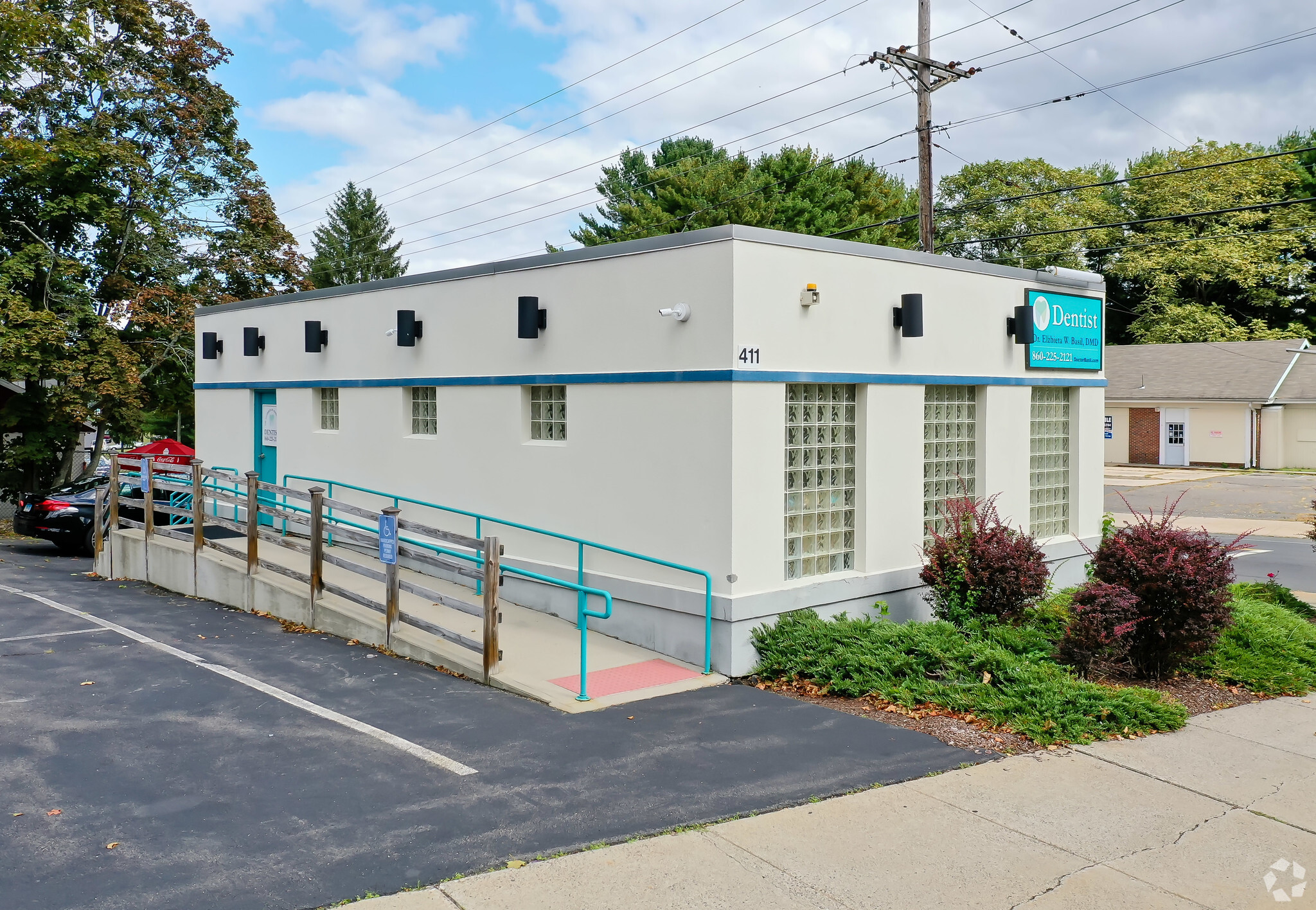 411 Osgood Ave, New Britain, CT for sale Primary Photo- Image 1 of 1