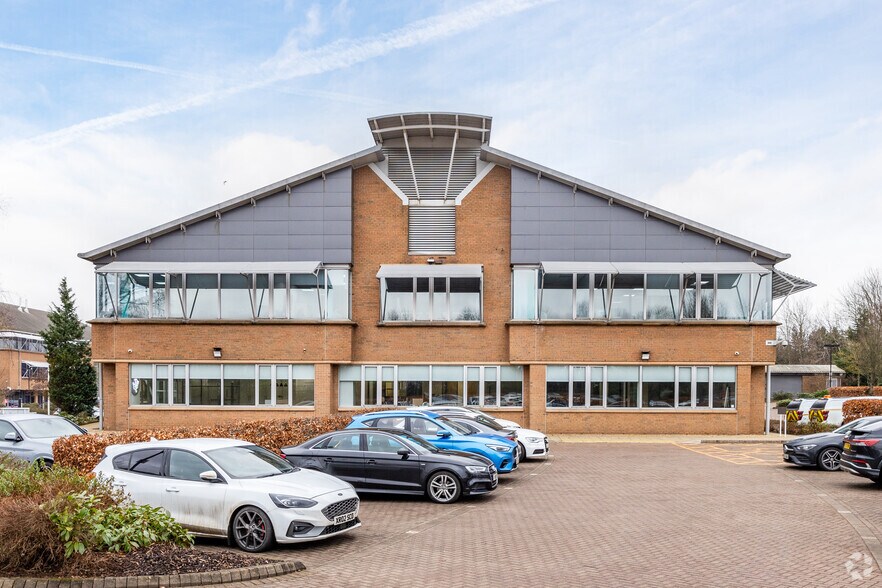 3 Dove Wynd, Bellshill for lease - Building Photo - Image 3 of 11