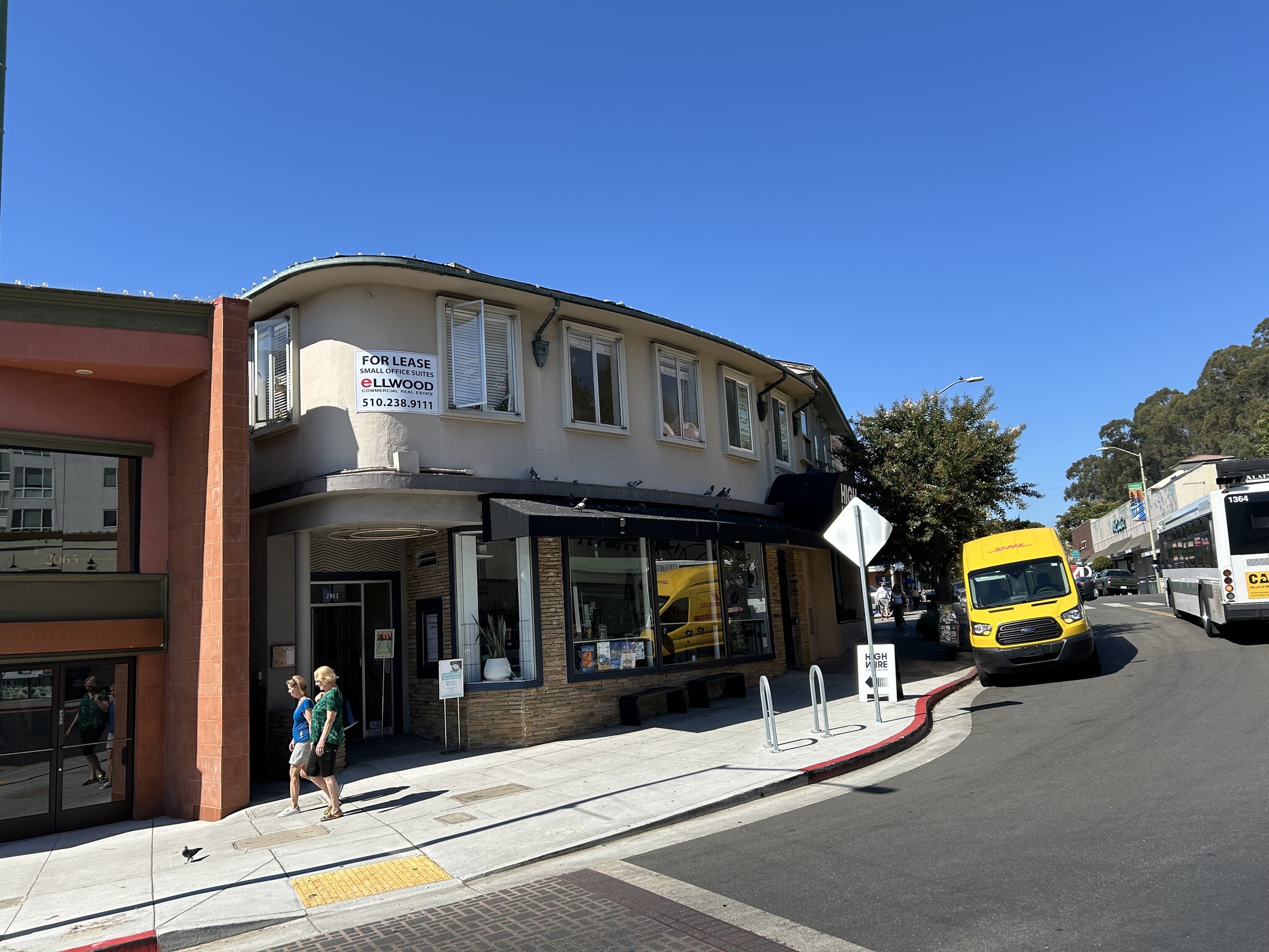 2051-2063 Mountain Blvd, Oakland, CA for lease Building Photo- Image 1 of 13