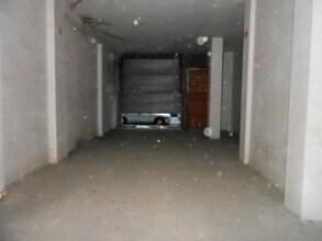 Retail in Manresa, Barcelona for lease Building Photo- Image 1 of 4