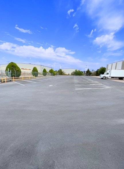 4400-4412 SW 25th St, Oklahoma City, OK for lease - Building Photo - Image 3 of 19