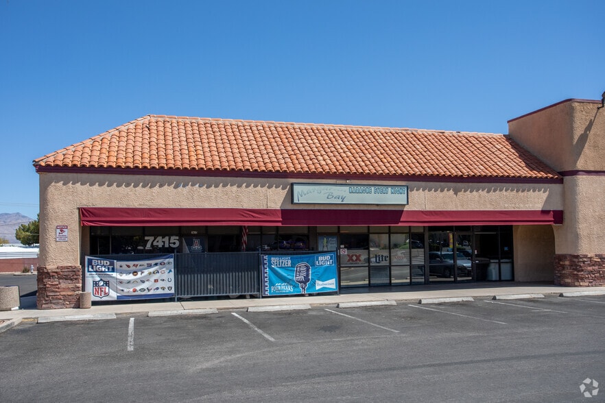 7415-7449 E 22nd St, Tucson, AZ for lease - Building Photo - Image 2 of 8