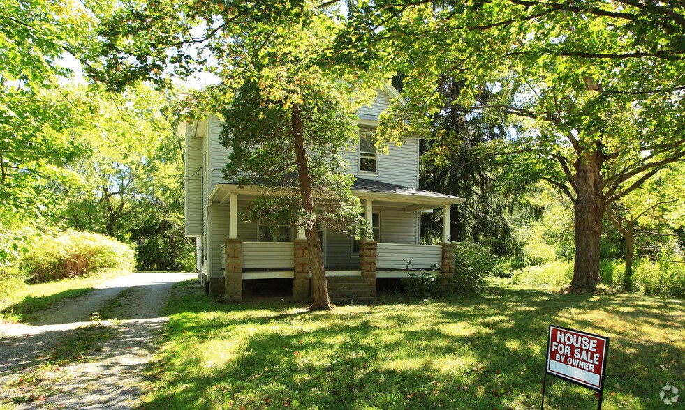 12839 Chillicothe Rd, Chesterland, OH 44026
