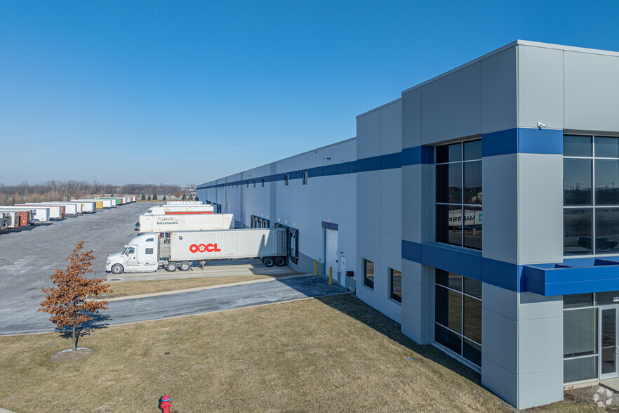 3801 CenterPoint Way, Joliet, IL for lease - Building Photo - Image 3 of 5