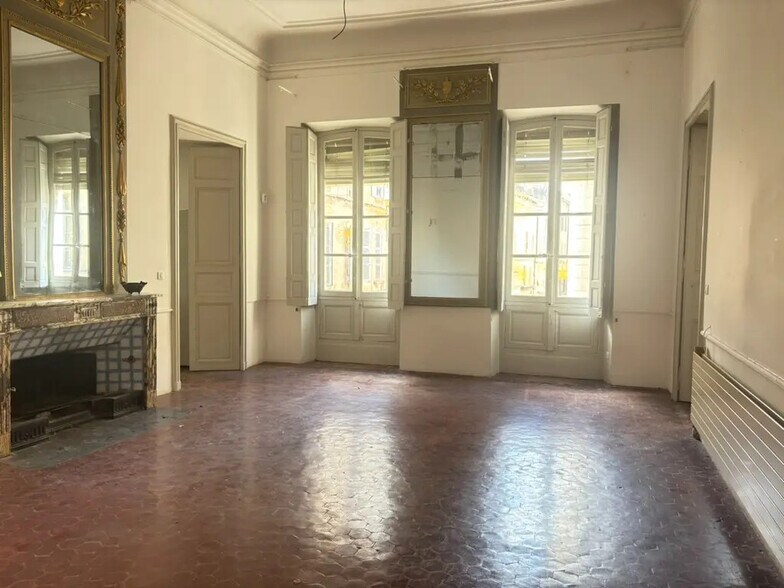 Flex in Avignon for sale - Interior Photo - Image 2 of 4