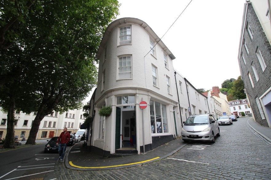 Trinity Sq, Guernsey for lease - Primary Photo - Image 1 of 1