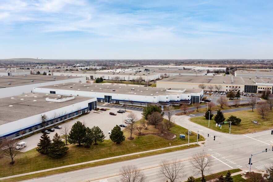 100 N Gary Ave, Roselle, IL for lease - Aerial - Image 3 of 6