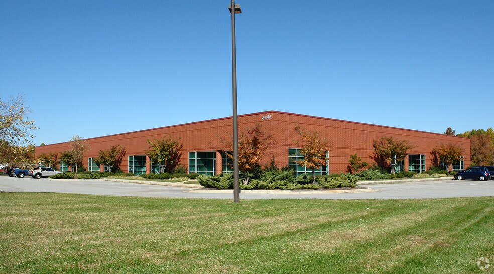 8646 W Market St, Greensboro, NC, 27409 Flex Space For Lease