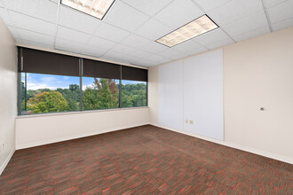 380 Southpointe Blvd, Canonsburg, PA for lease Interior Photo- Image 2 of 6