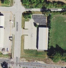 1001 SE Salem St, Oak Grove, MO - AERIAL map view