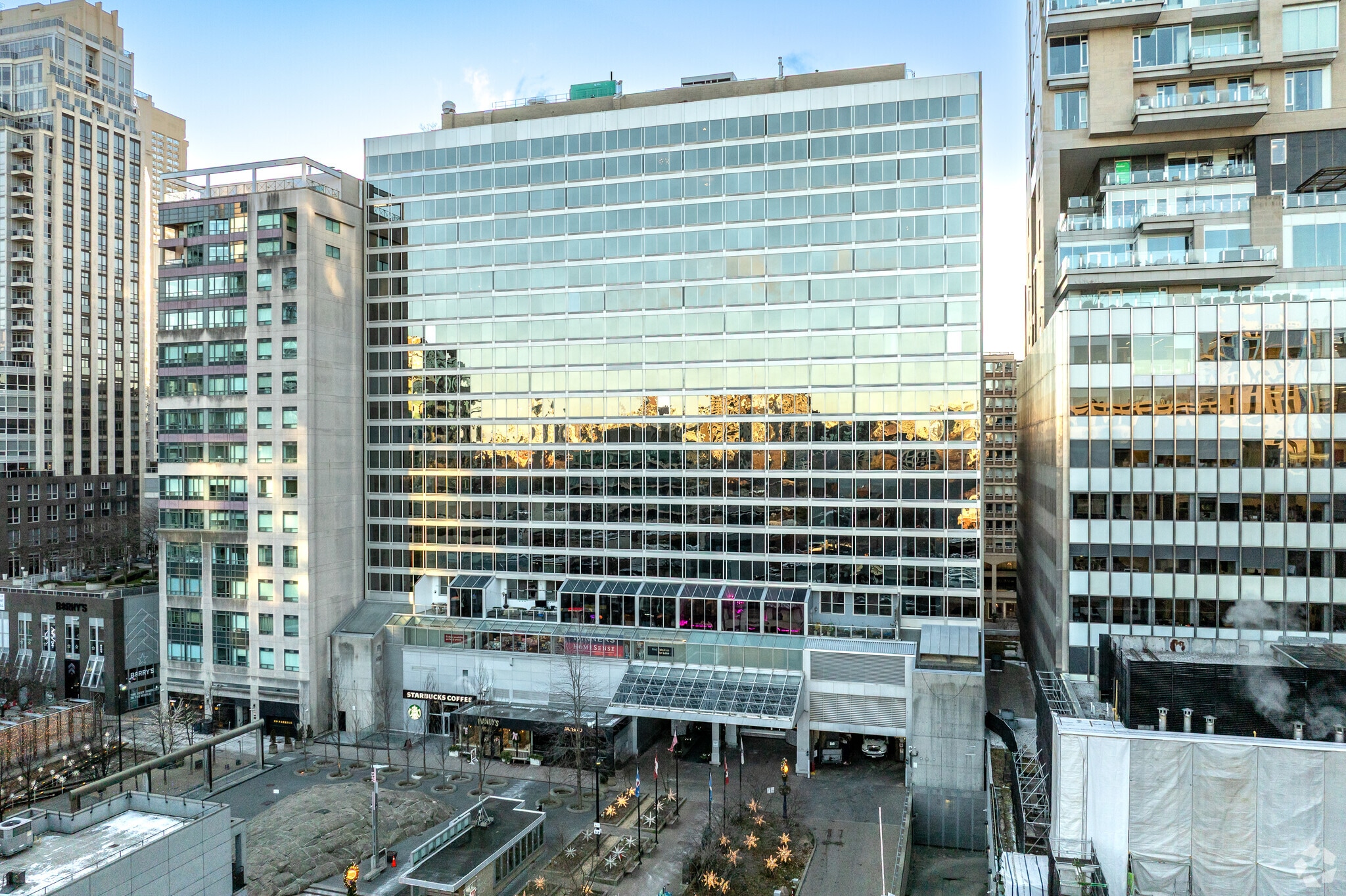 110 Bloor St W, Toronto, ON for sale Primary Photo- Image 1 of 1