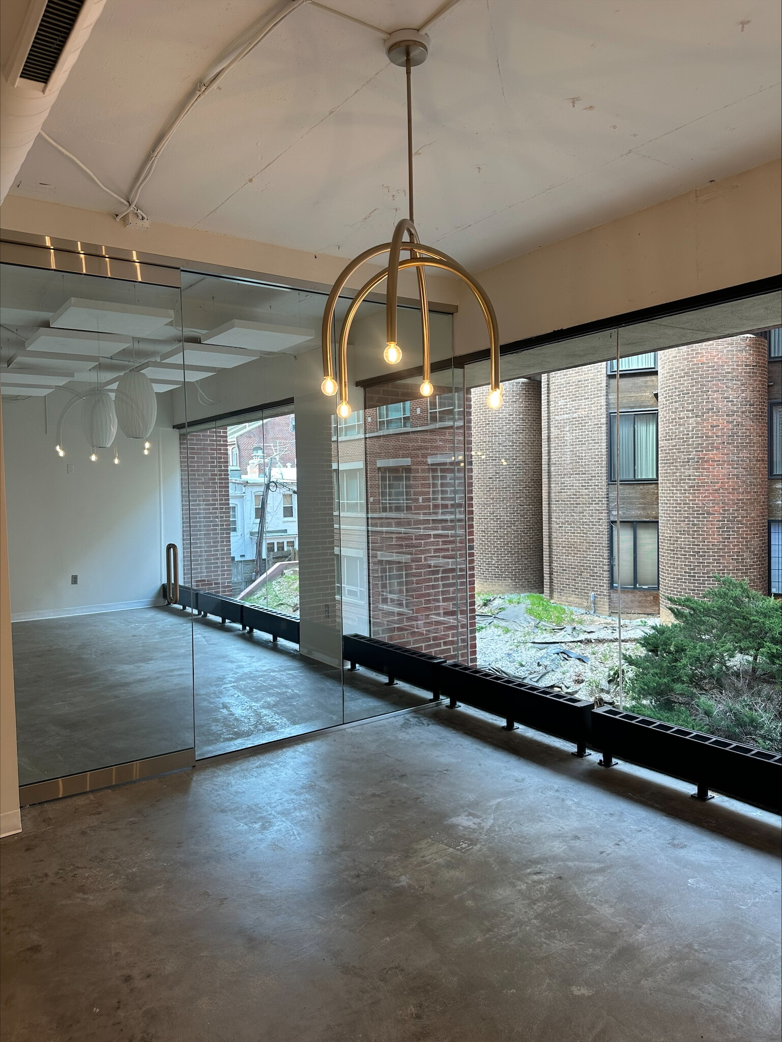 1000-1010 Wisconsin Ave NW, Washington, DC for lease Interior Photo- Image 1 of 4