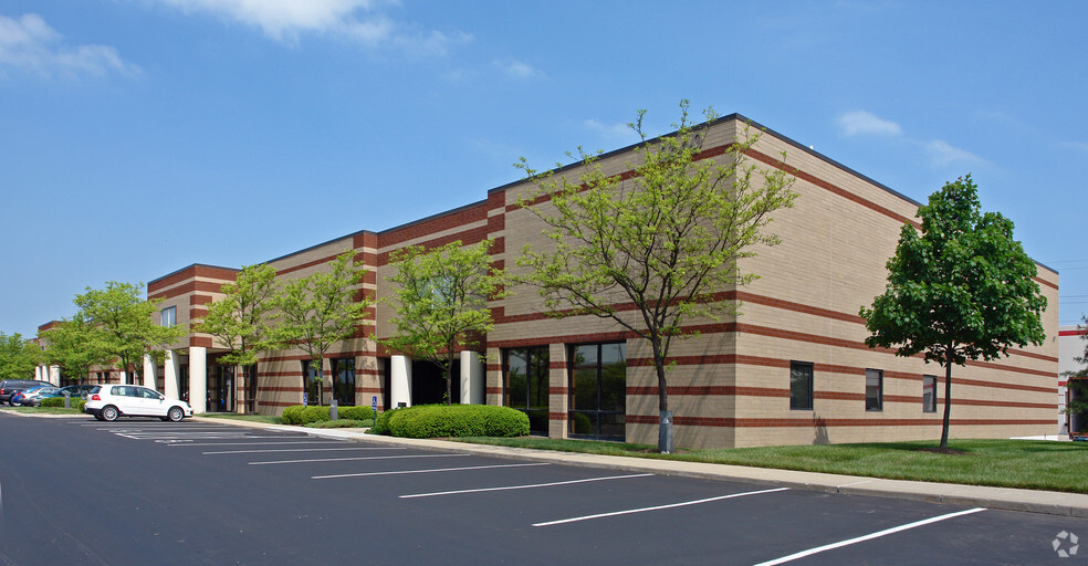 1840 Airport Exchange Blvd, Erlanger, KY for lease - Building Photo - Image 1 of 2