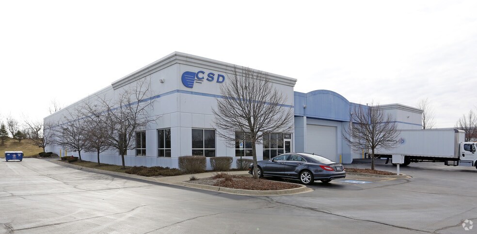 1271 Humbracht Cir, Bartlett, IL for sale - Primary Photo - Image 1 of 1