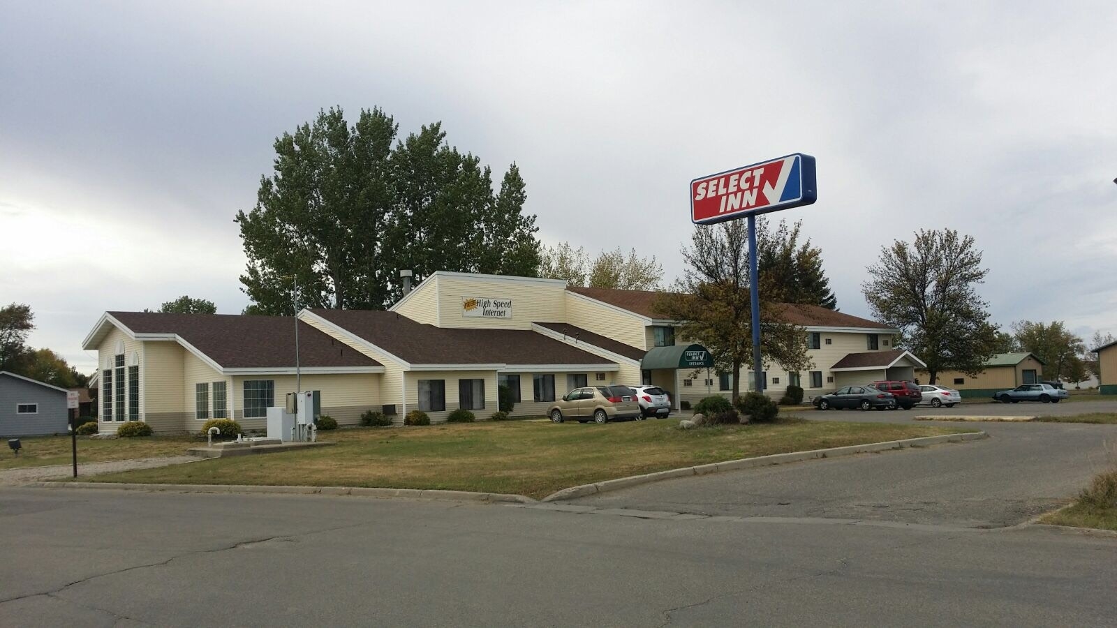 821 Highway 75 N, Breckenridge, MN for sale Primary Photo- Image 1 of 1